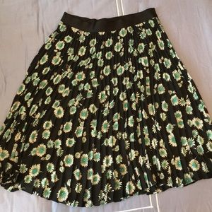 Express floral pleated midi skirt